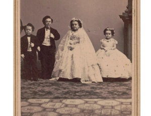 The Fairy Wedding, Souvenir Photograph, 1863, Commodore Nutt, General Tom Thumb, Mrs. Tom Thumb, and Minnie Warren (left to right).