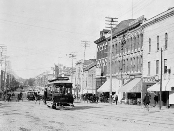 Rideau Street 1898 with streetcar