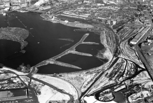 A 1962 photo showing the causeway under construction.