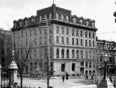 Victoria Chambers, 1902. First home of the Bank of Ottawa&#039;s head office, corner of Wellington and O&#039;Connor Streets, across from Parliament Hill