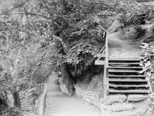 Lovers’ Walk, Parliament Hill, Albertype Company, Library and Archives Canada, PA023894.