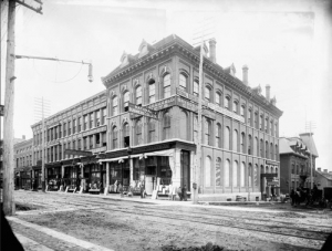 Bryson, Graham &amp; Company, Corner of Sparks Street and O’Connor Street, April 1882.