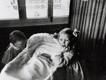 Princesses Irene and Beatrix with Princess Margriet, Ottawa, 1943