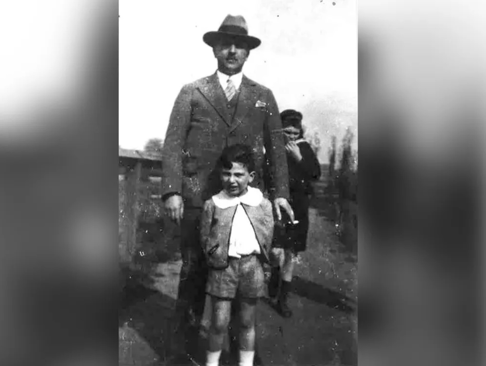 A Holocaust Testimonial: My Father’s Story / Phil Emberley